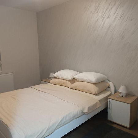 Apartment Dana บันยา โควิลยาชา ห้อง รูปภาพ